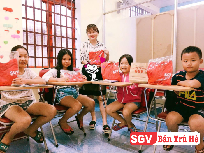 Học tiếng Anh hè bán trú ở quận 2, hcm, trung tâm sgv, học sinh tiểu học, THCS