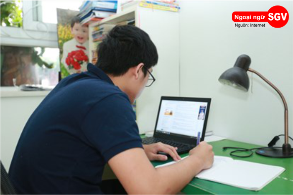 Lớp học tiếng Anh giao tiếp online